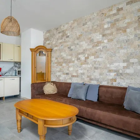 Sea Side Apartament *